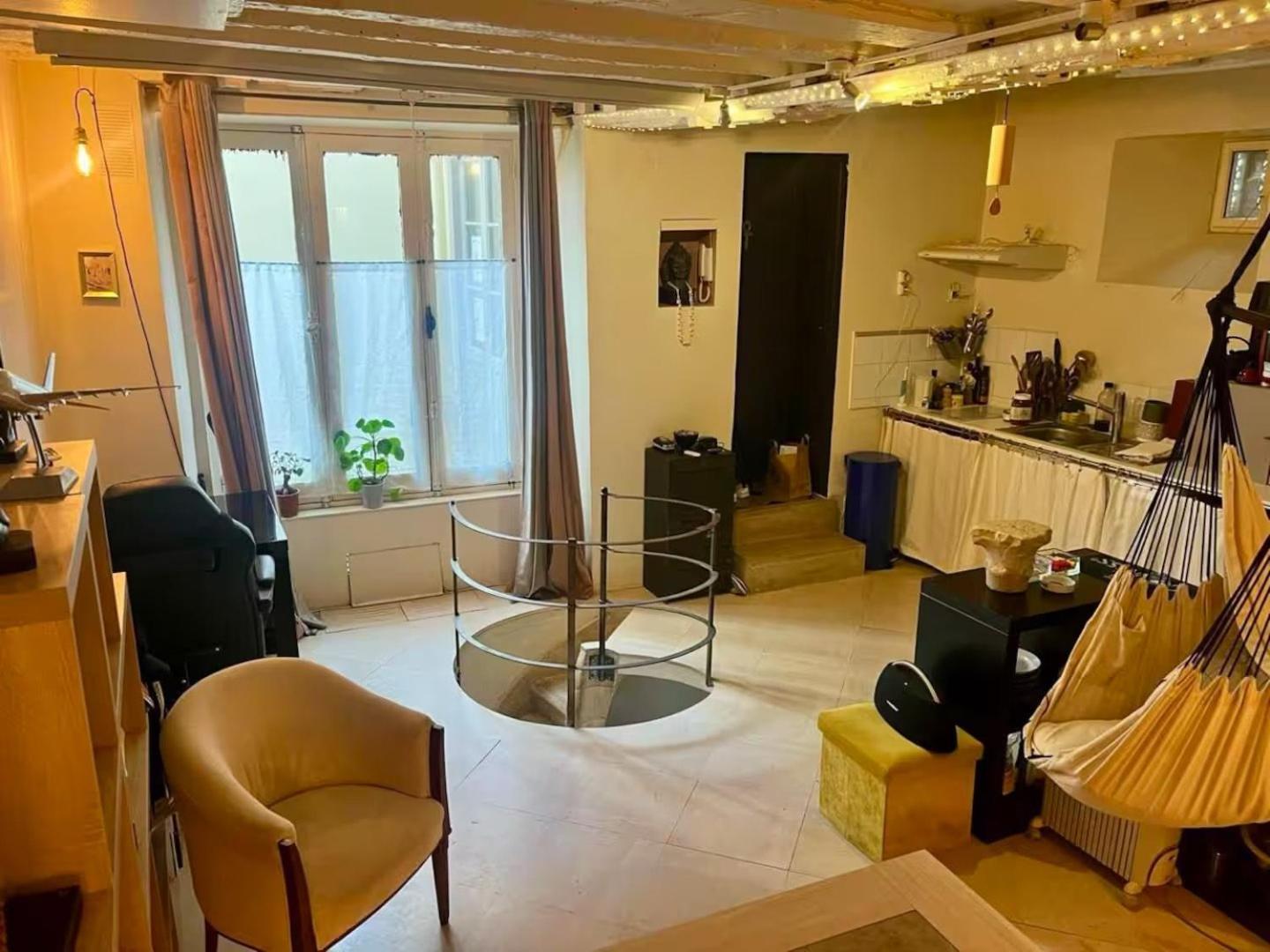 Charming Location In Saint-germain-des-pres